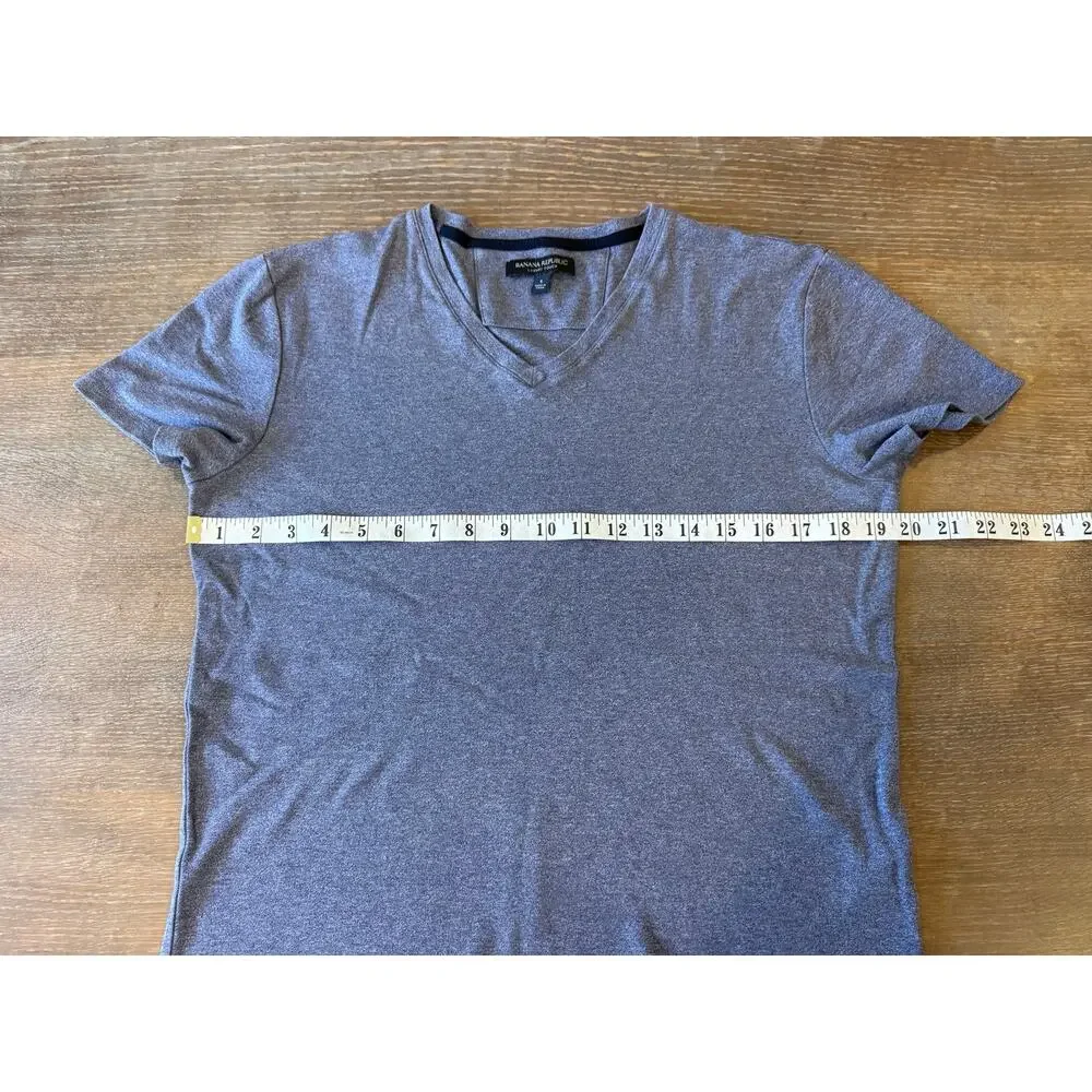 BANANA REPUBLIC Luxury Touch V Neck 100% cotton Tee T-Shirt Top Men S